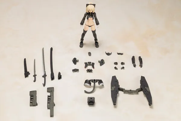 Artynia Plastic Model Kit