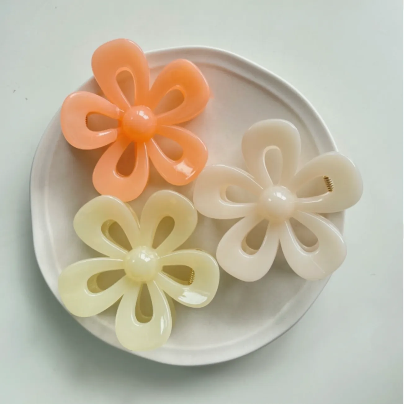 FIANA Flower hair claws