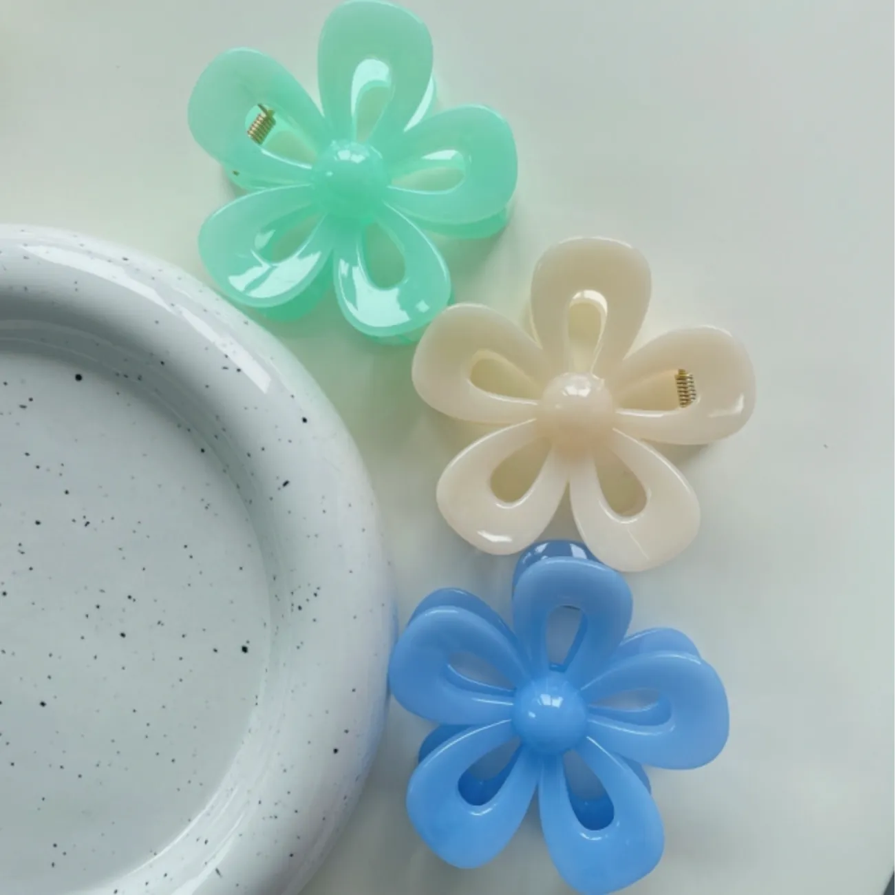 FIANA Flower hair claws