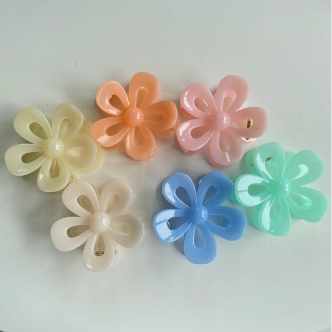 FIANA Flower hair claws