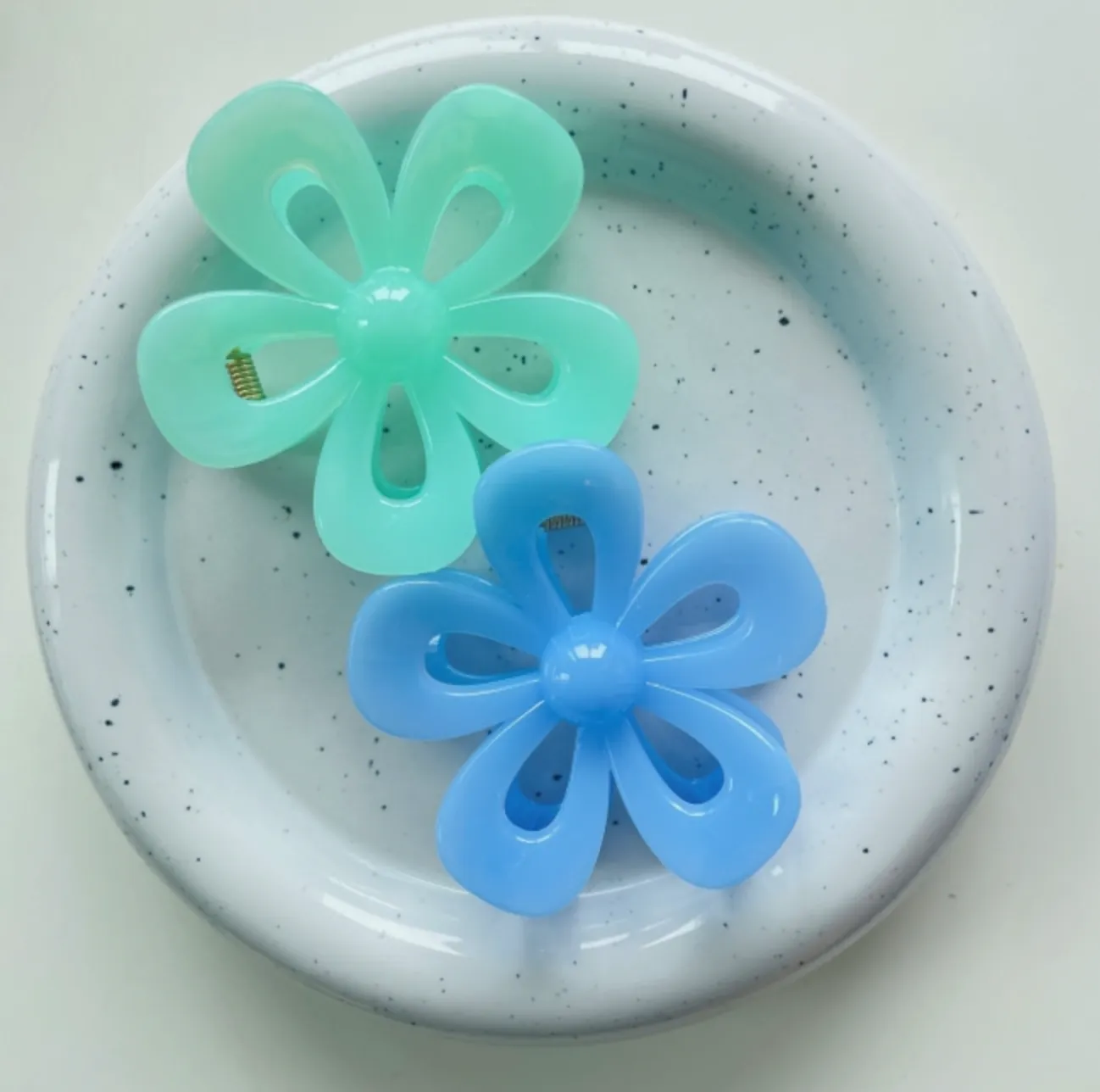 FIANA Flower hair claws