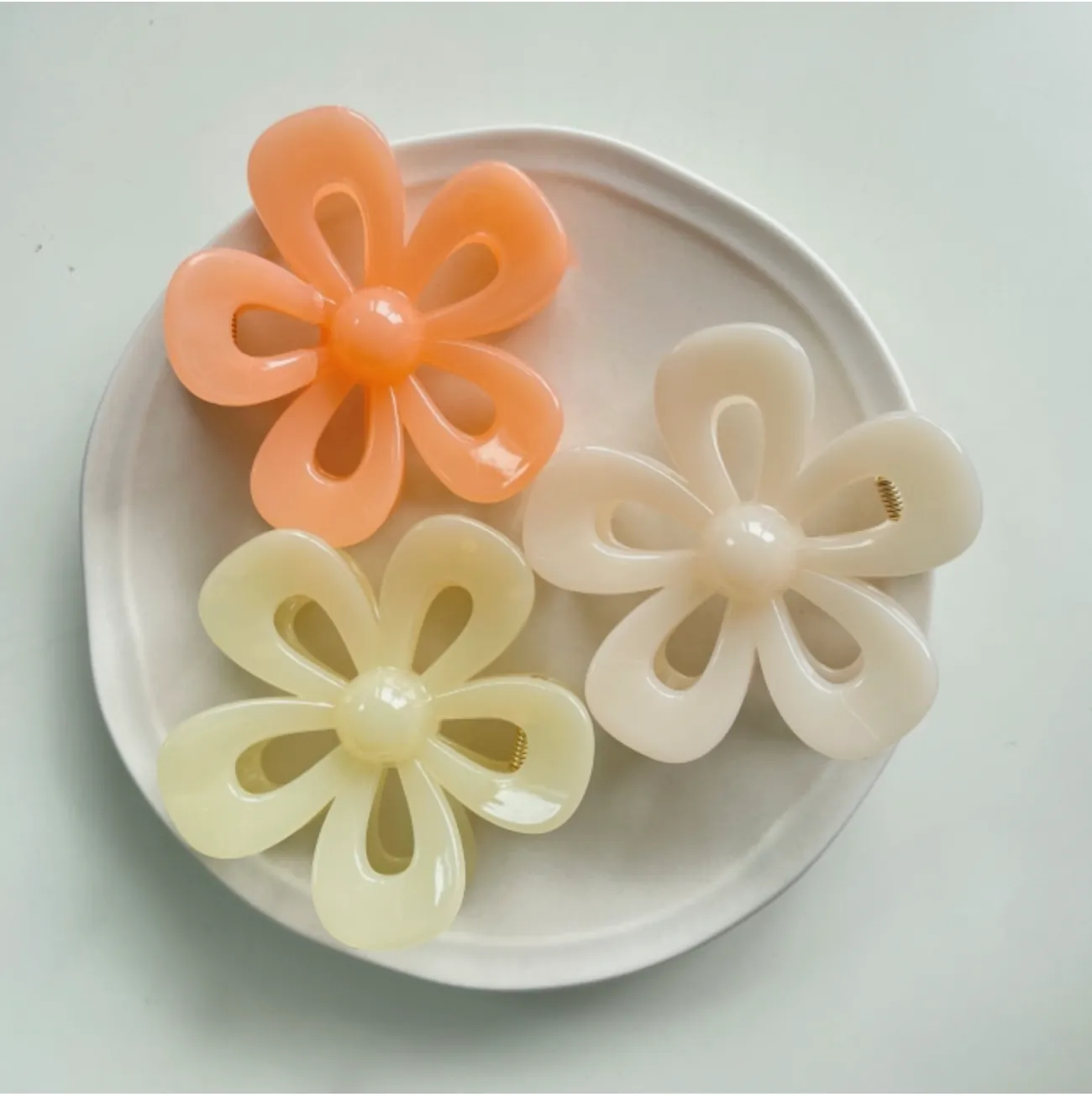 FIANA Flower hair claws