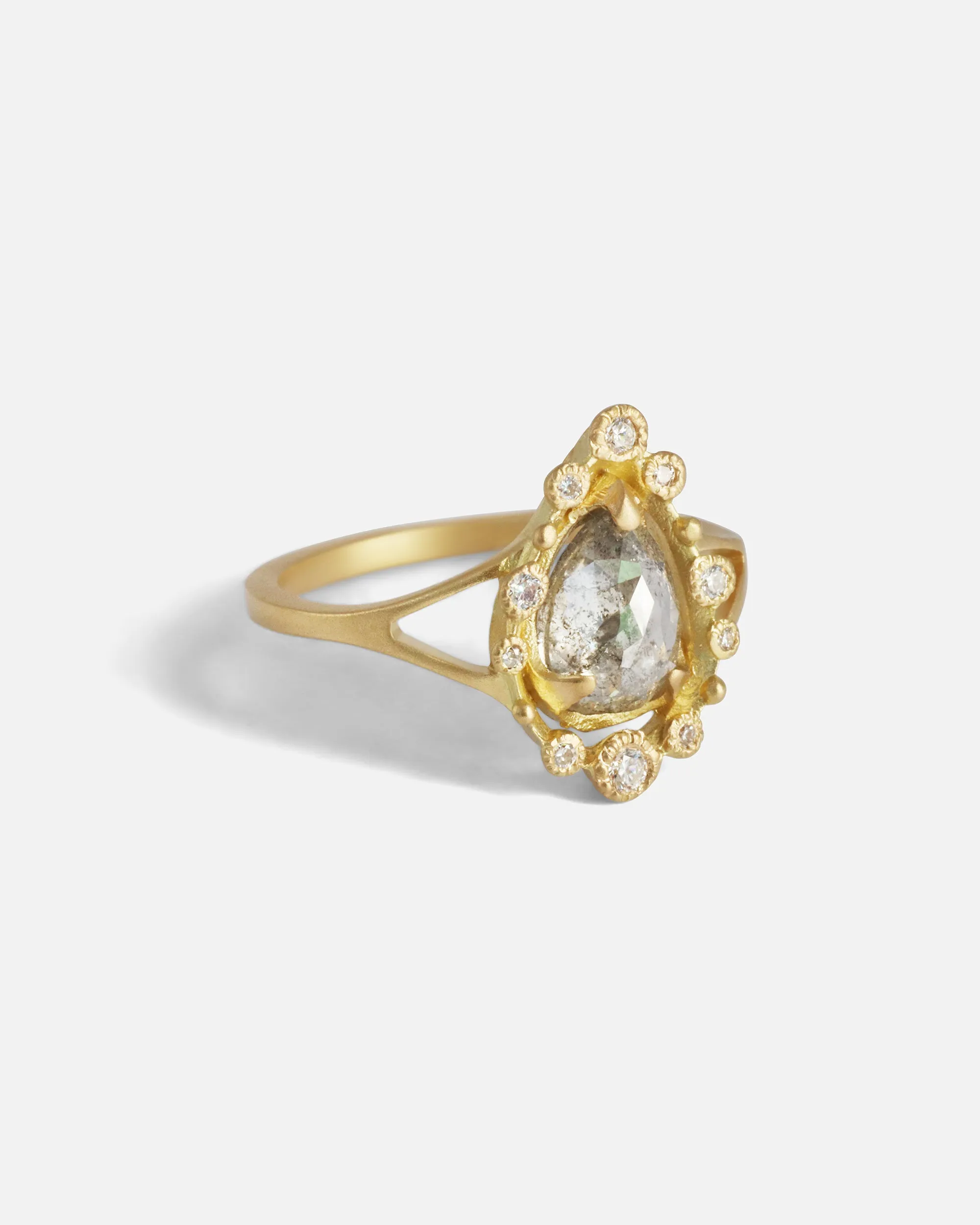 Melee E18 / Salt & Pepper and White Diamond Ring